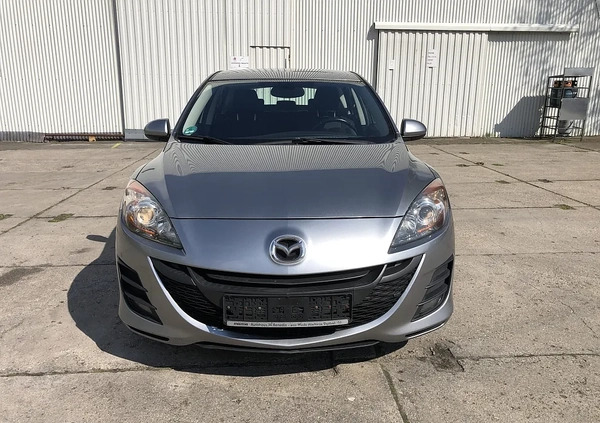 Mazda 3 cena 17700 przebieg: 200000, rok produkcji 2010 z Łódź małe 704